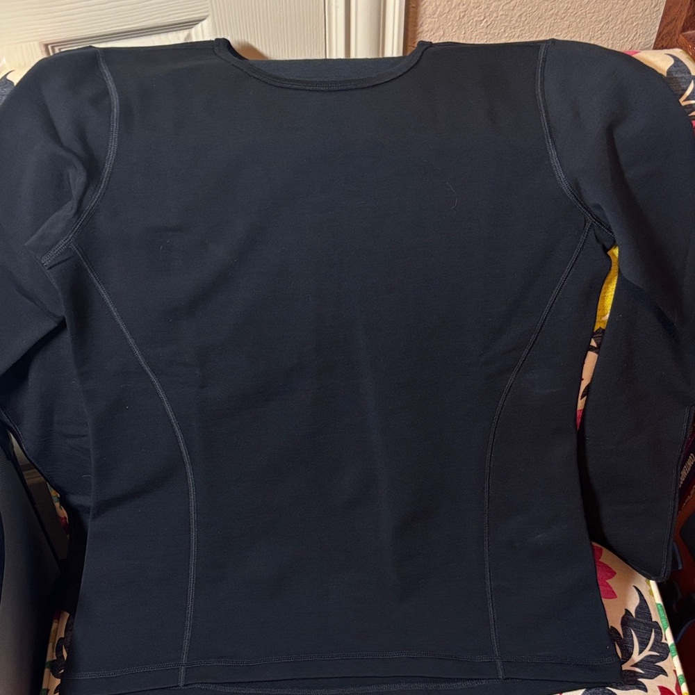 Woolx Riley Black Long Sleeve Base layer Medium